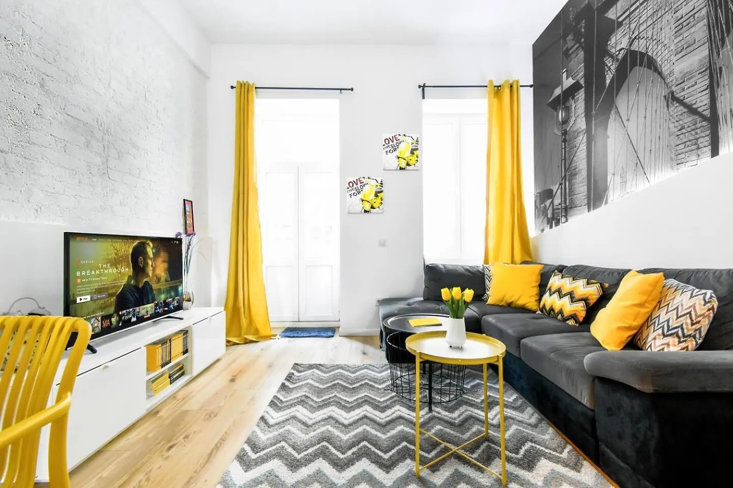 2Br Bourgeois Chic - Central - Close To Metro 索菲亞